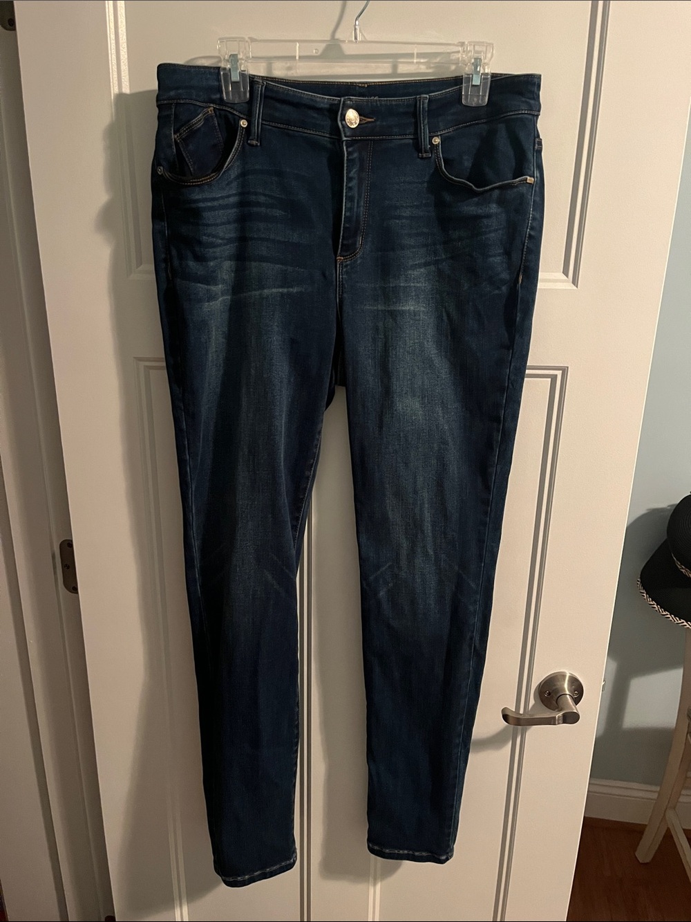 Chico's Dark Blue Stretch Jeggings